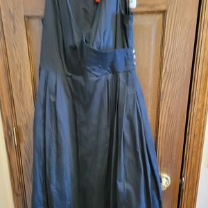 Cute black dress NWT
